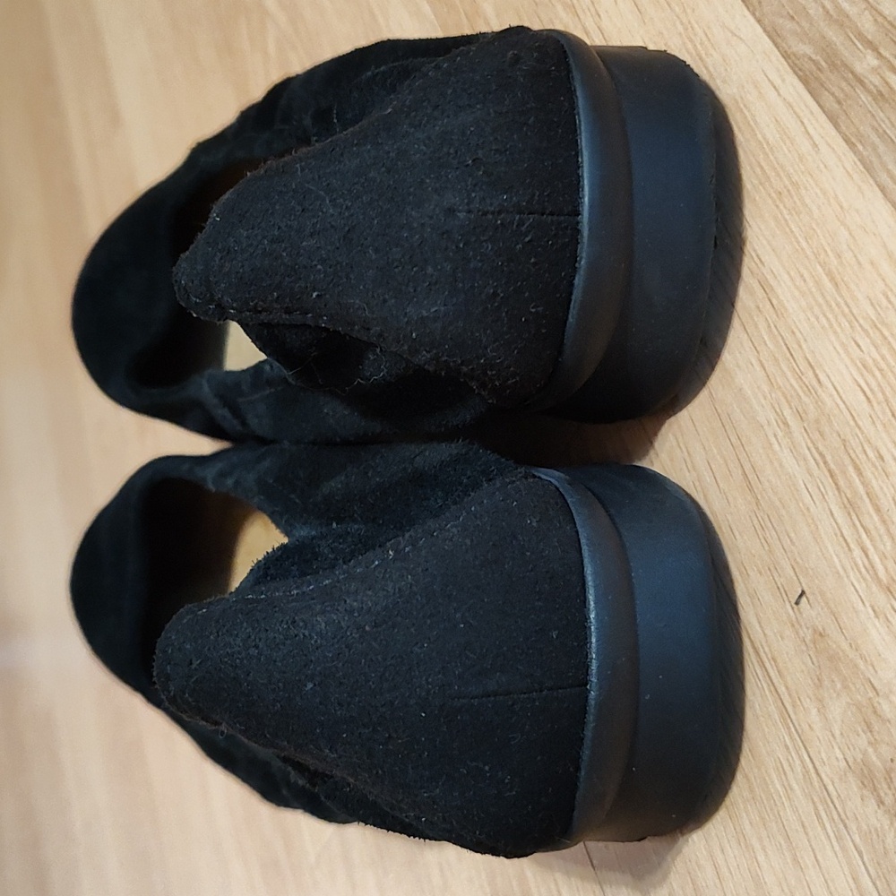 Clarks Black Suede Ballet Flats - Picture 3 of 8
